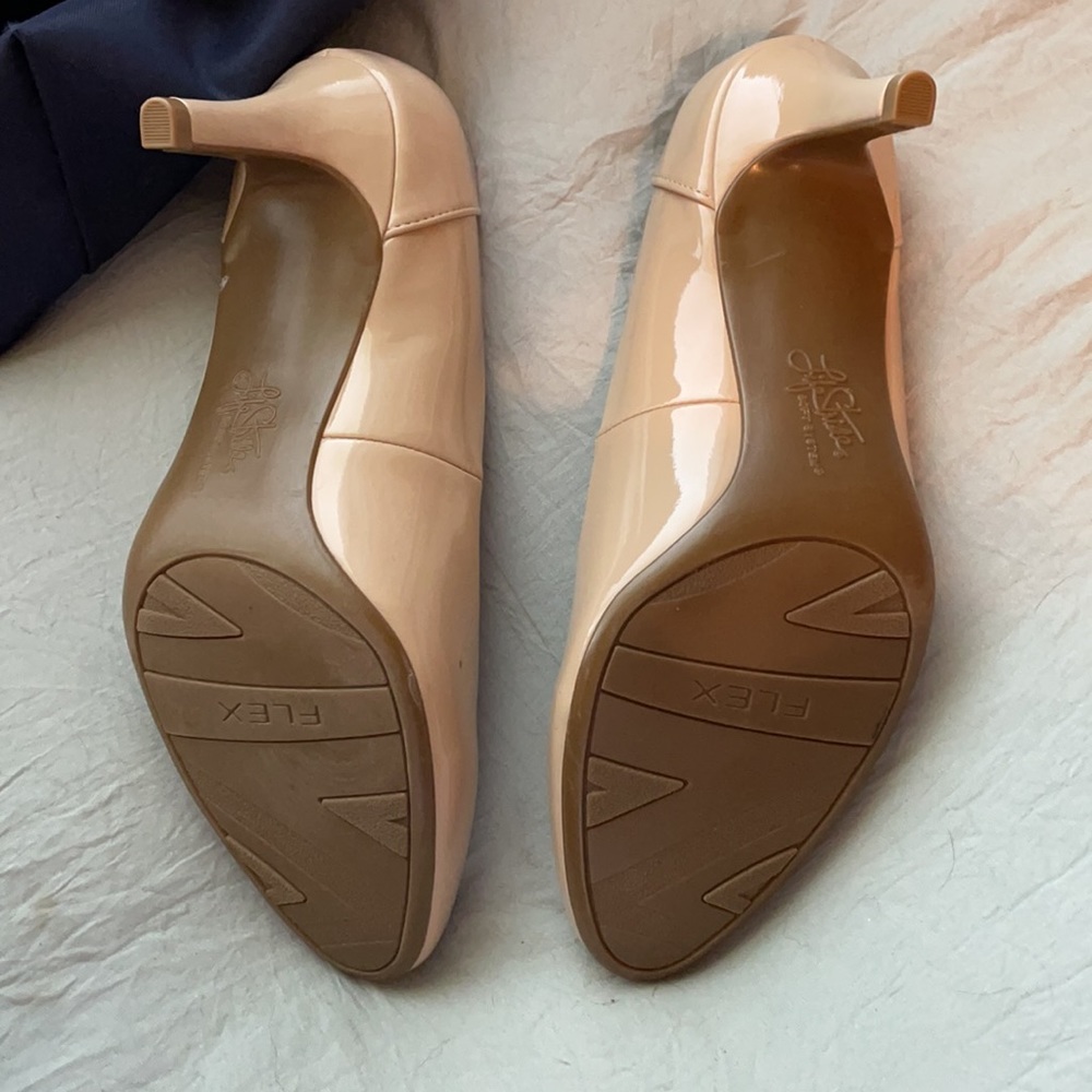 Life stride neutral heels, size 8 - Picture 4 of 4